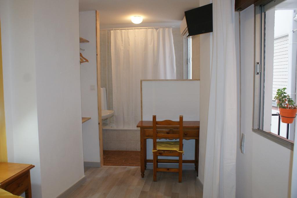 Hostal Puerto Beach Мотрил Стая снимка