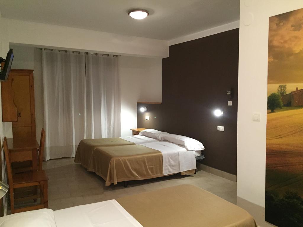 Hostal Puerto Beach Мотрил Стая снимка