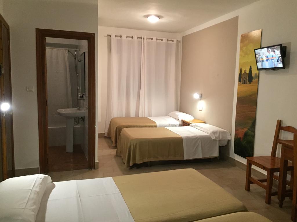 Hostal Puerto Beach Мотрил Стая снимка
